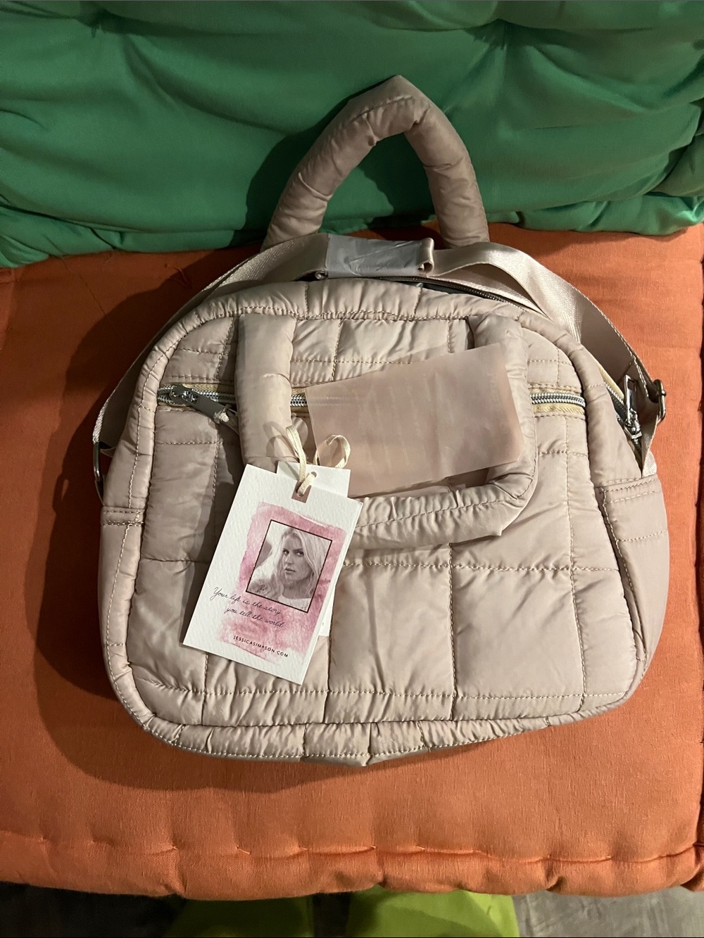 Jessica Simpson Quilted Padded lunch bag in Blush Pink